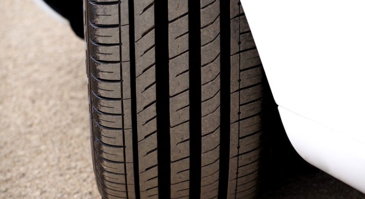 cuánto duran los neumáticos de un coche