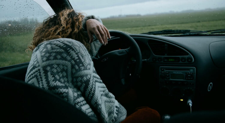 cómo evitar dormirse al volante